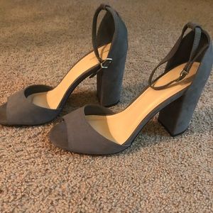 New Without Tags. Gray Heels
